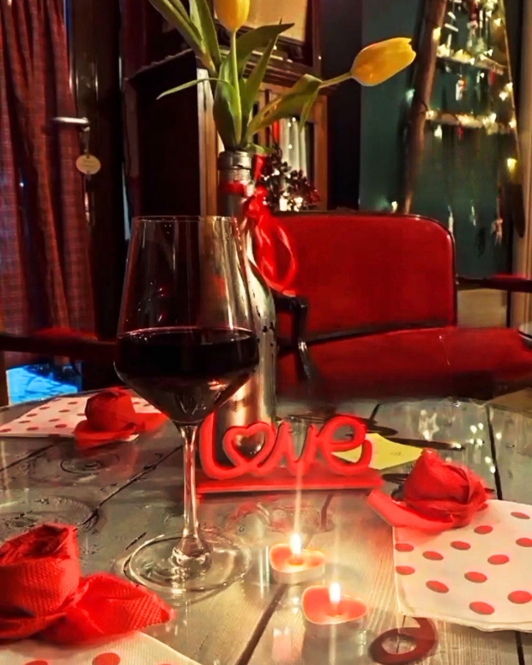 Cena in salotto privato in enoteca (per 2 persone)