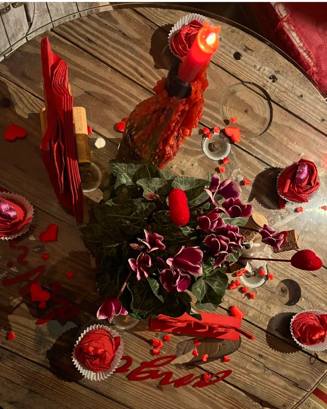 Cena in salotto privato in enoteca (per 2 persone)