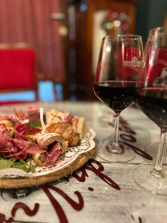 Cena in in enoteca (per 2 persone)