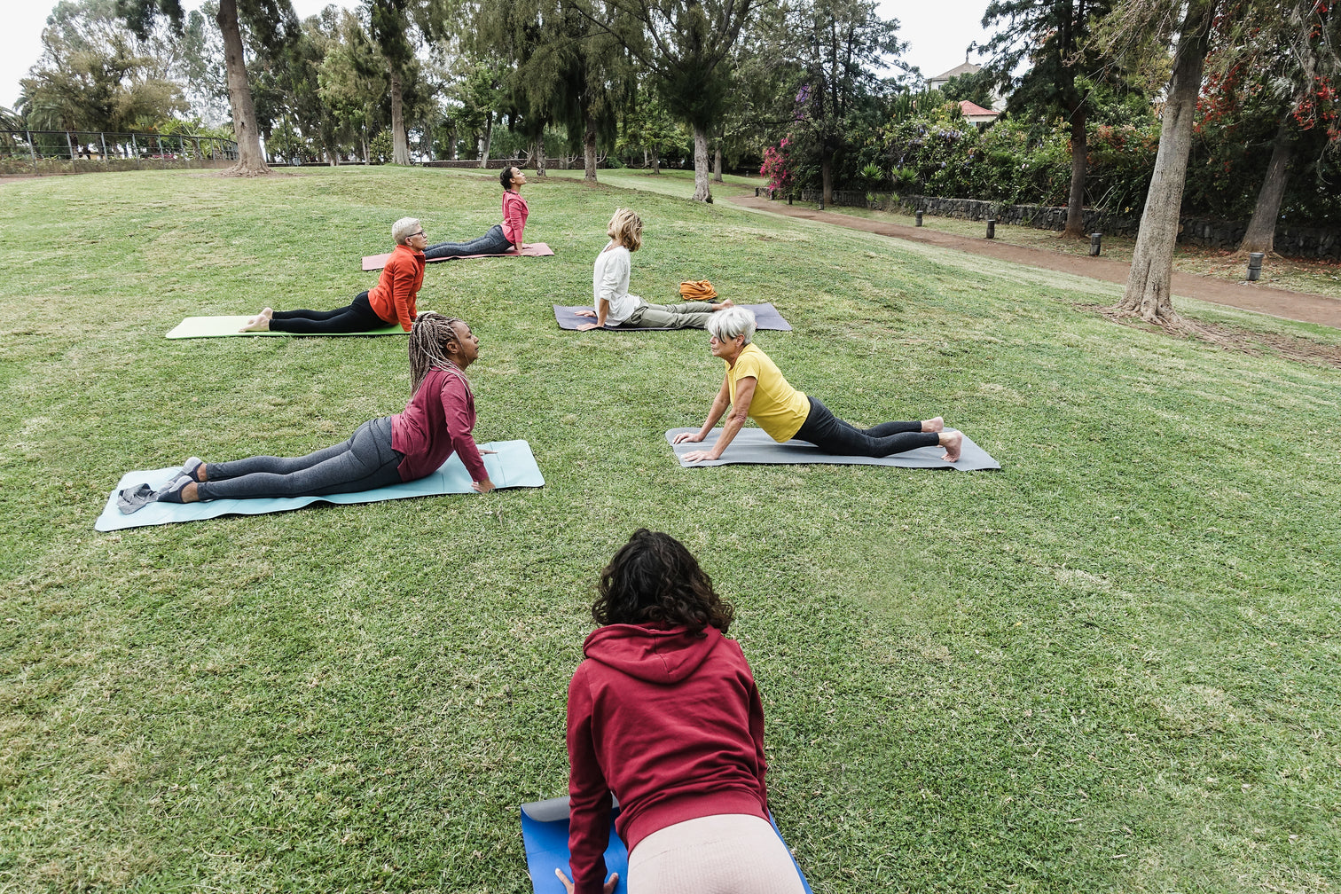 Esperienza di Yoga in giardino privato (per 2 persone)