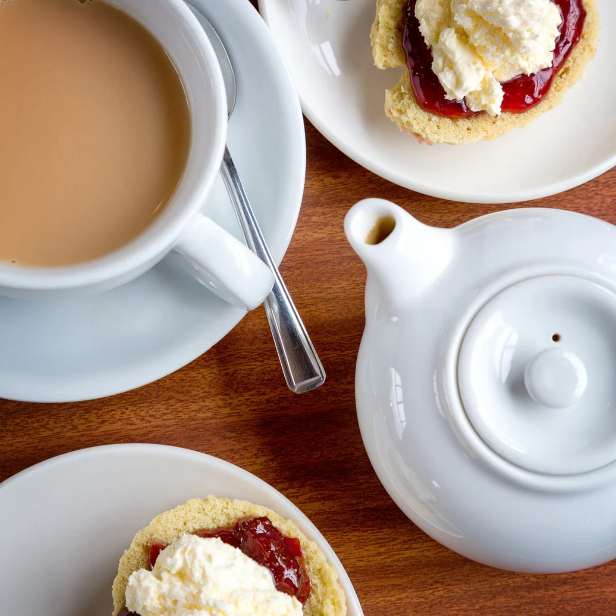 Fuga a Londra con Scone Making e Tea Workshop