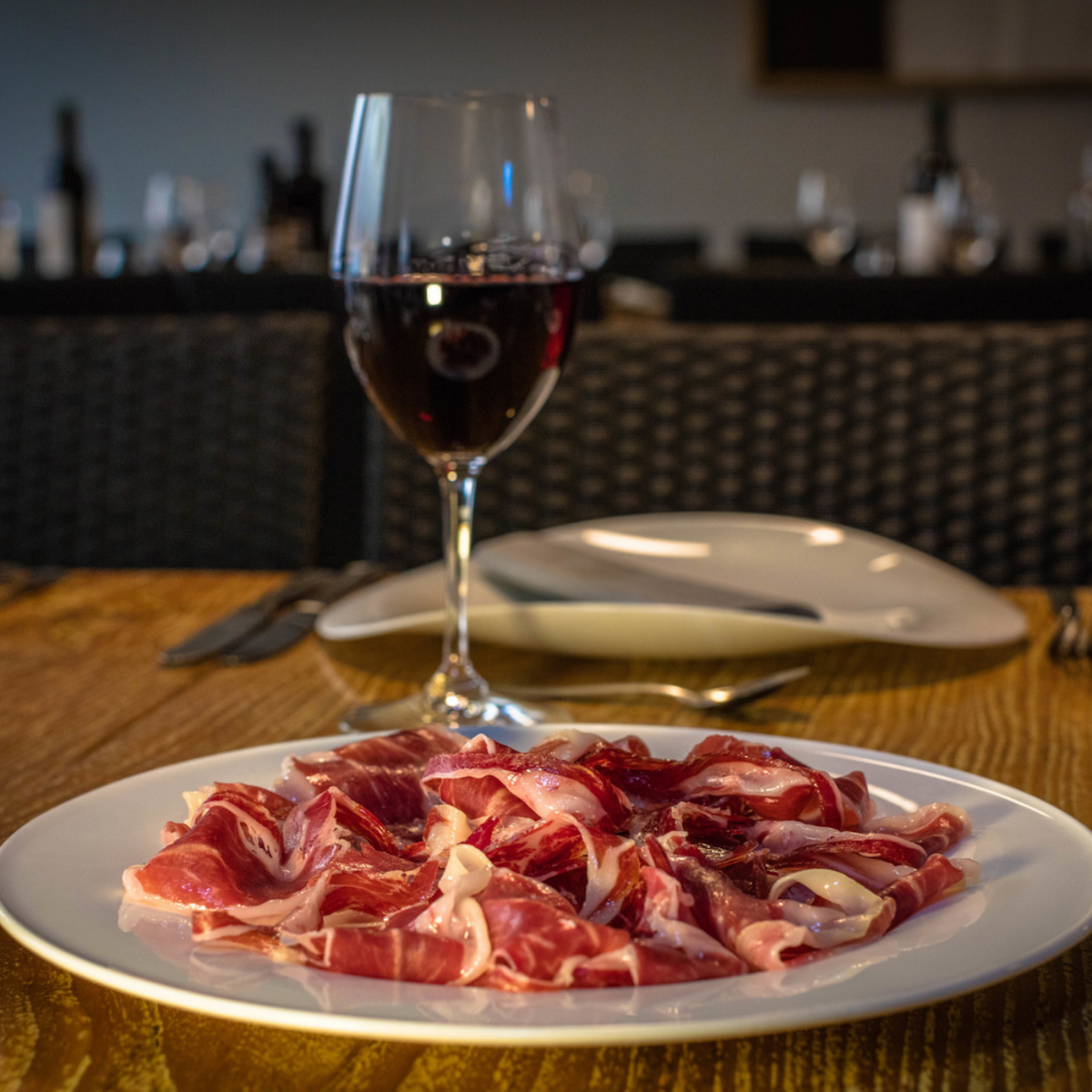 Fuga gourmet a Barcellona con degustazione di jamón ibérico de bellota