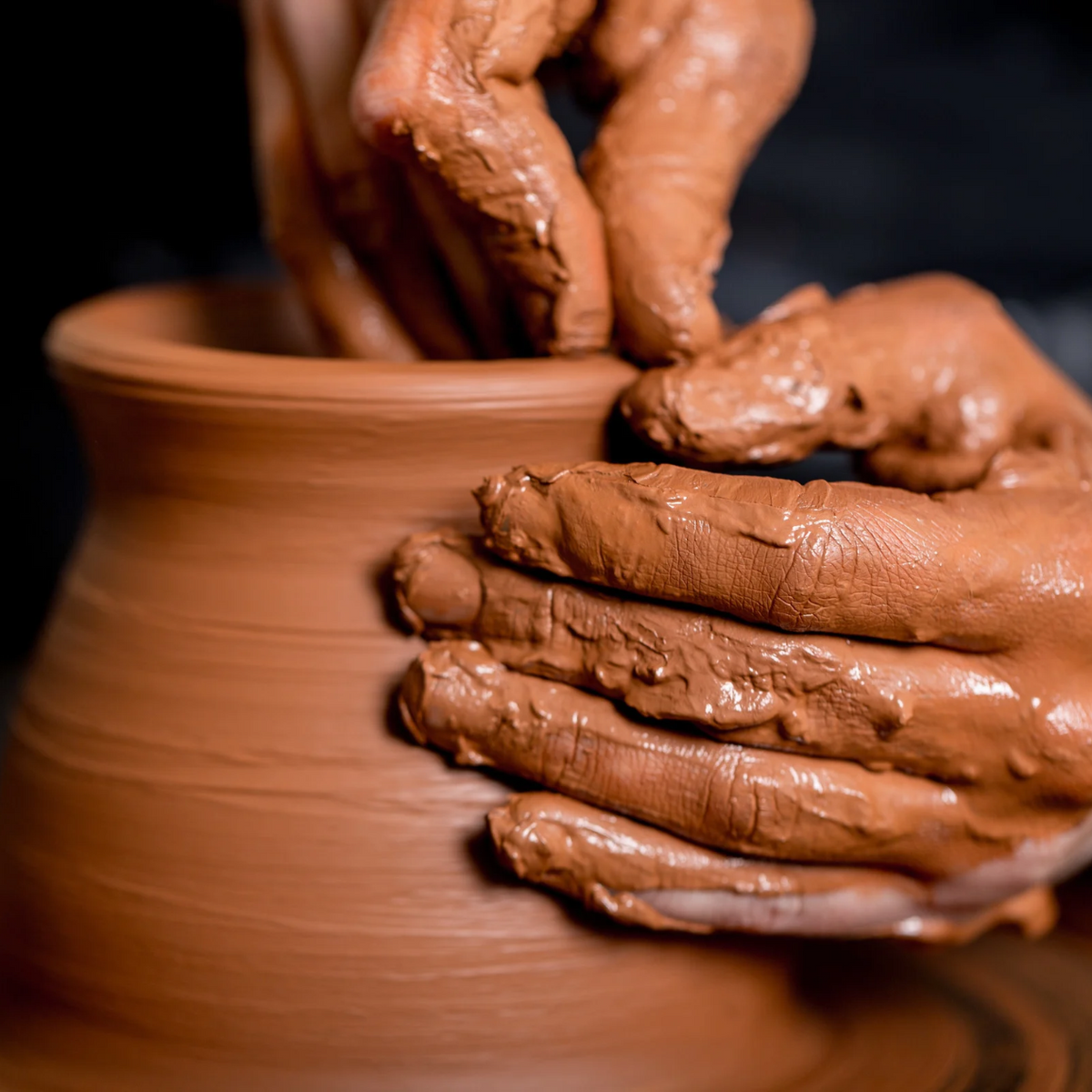 Mani in argilla - workshop di ceramica